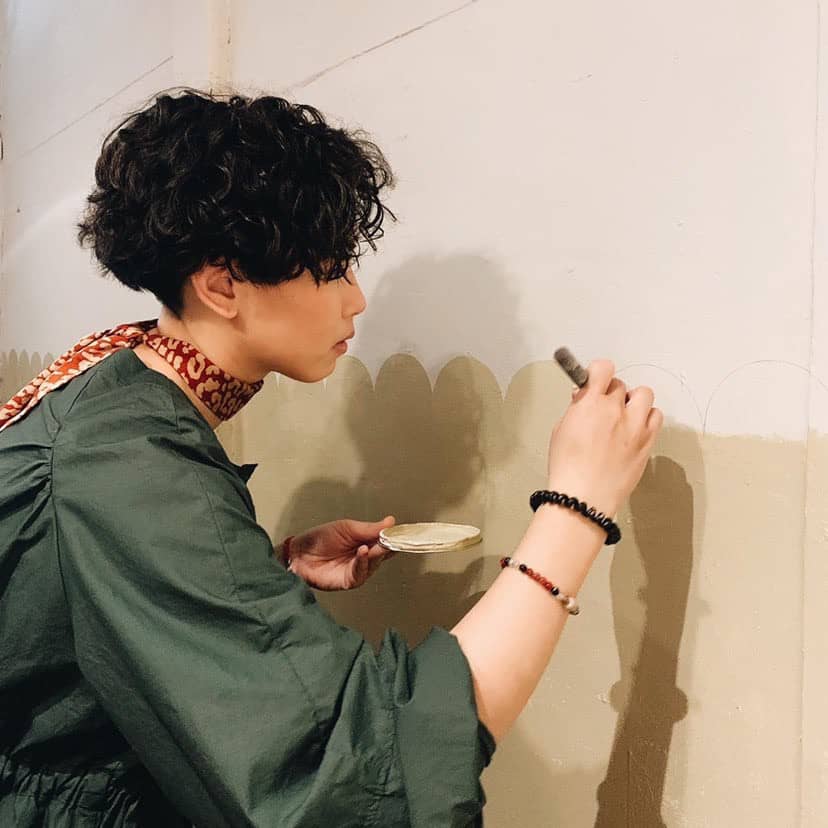 創作者分享 / 插畫家素色樹 靠直覺配色、嘗試幾何圖形漆法享受空間改造的樂趣！