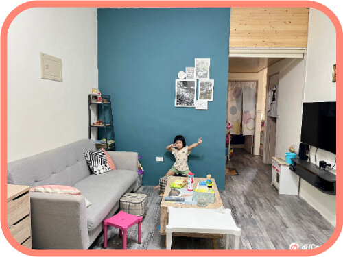 老公寓的簡單裝潢可以透過油漆主牆加分