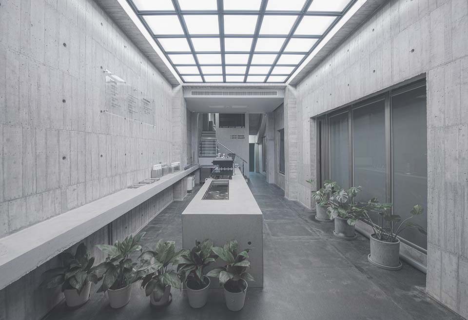 台中首間清水模藝廊咖啡廳「YEN 円」