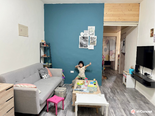 老公寓的簡單裝潢可以透過油漆主牆加分